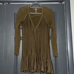 Free People Sweater — Olive Green — GUC